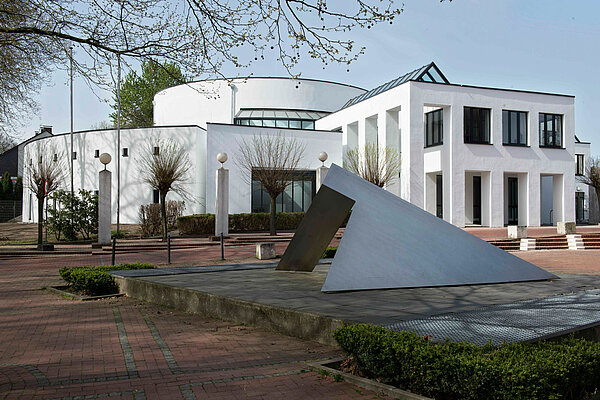Folkwang_Theaterzentrum_aussen__c__Heike_Kandalowski.JPG